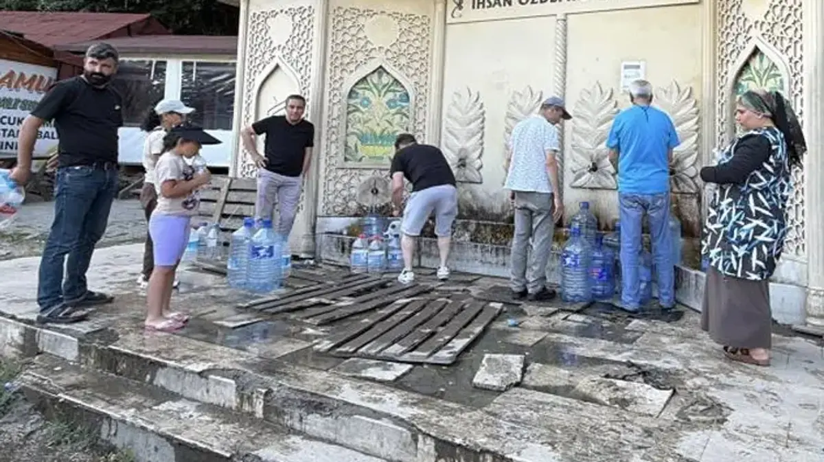 Türkiye'nin dört bir yanından geliyorlar! Bu sudan bidon bidon götürüyorlar, ünü il sınırlarını aştı