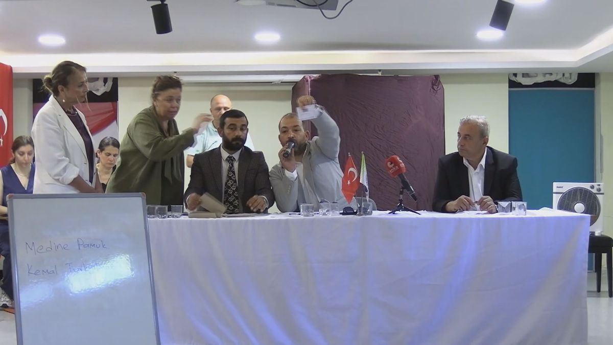 Adalar Belediyesi'nde Medine Pamuk başkanvekili oldu