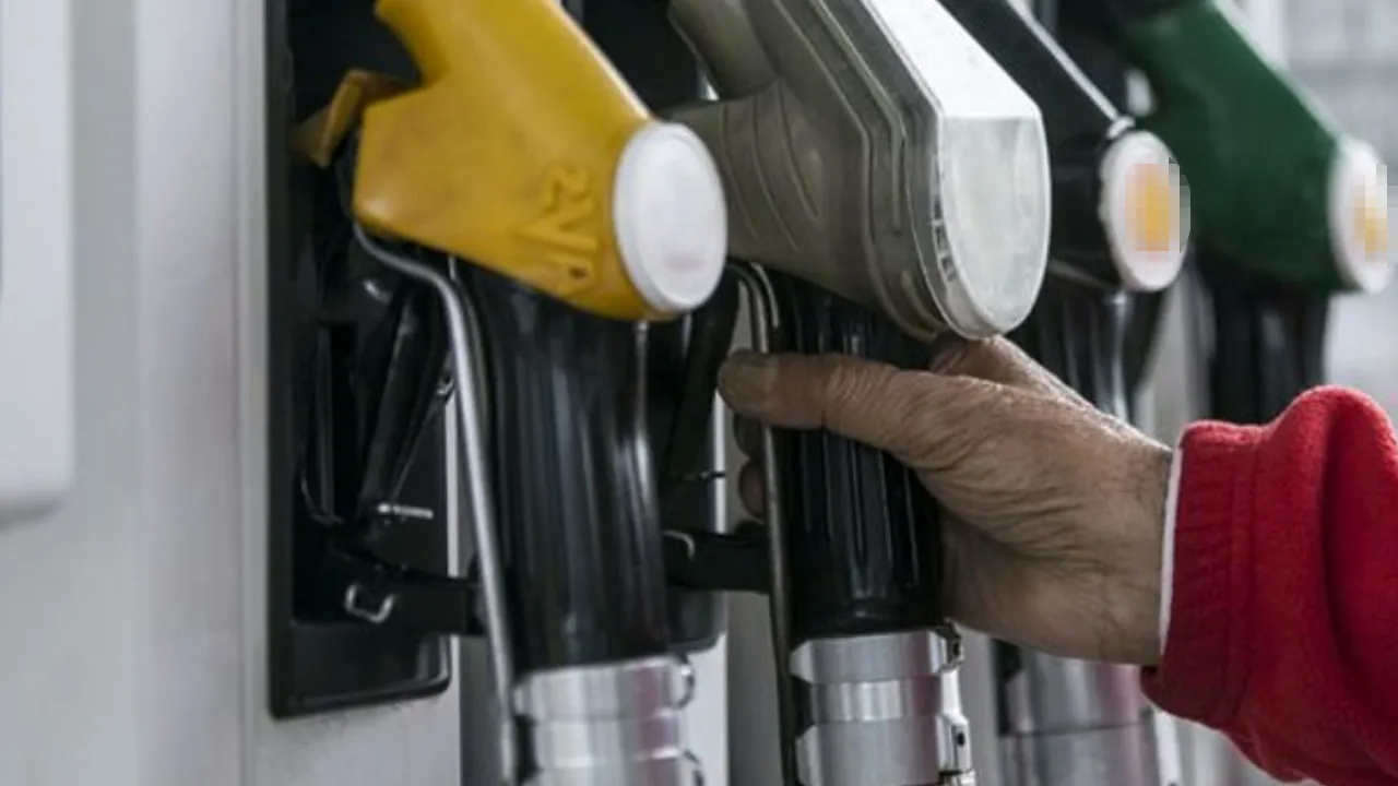 Depoları fullemek için acele etmeyin! Petrol düştü, akaryakıta indirim geliyor
