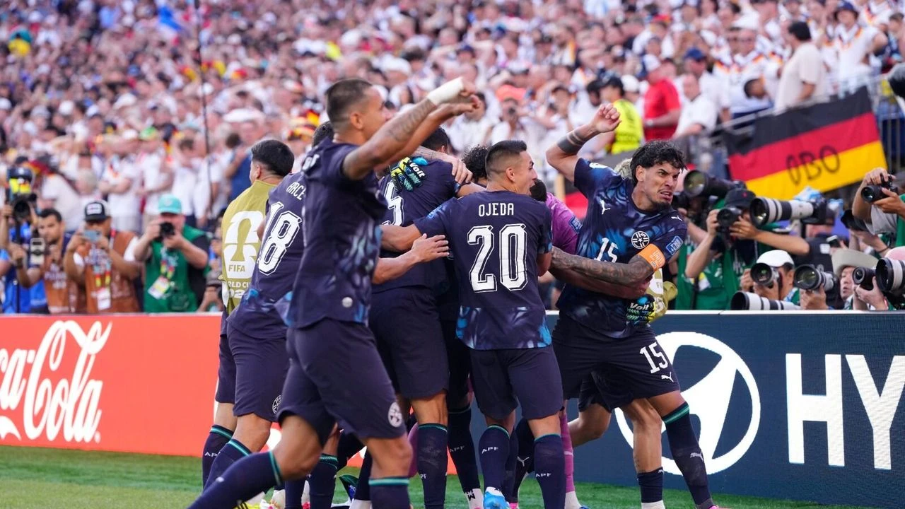 Almanya'yı eleyen Paraguay'da resmi tatil ilan edildi