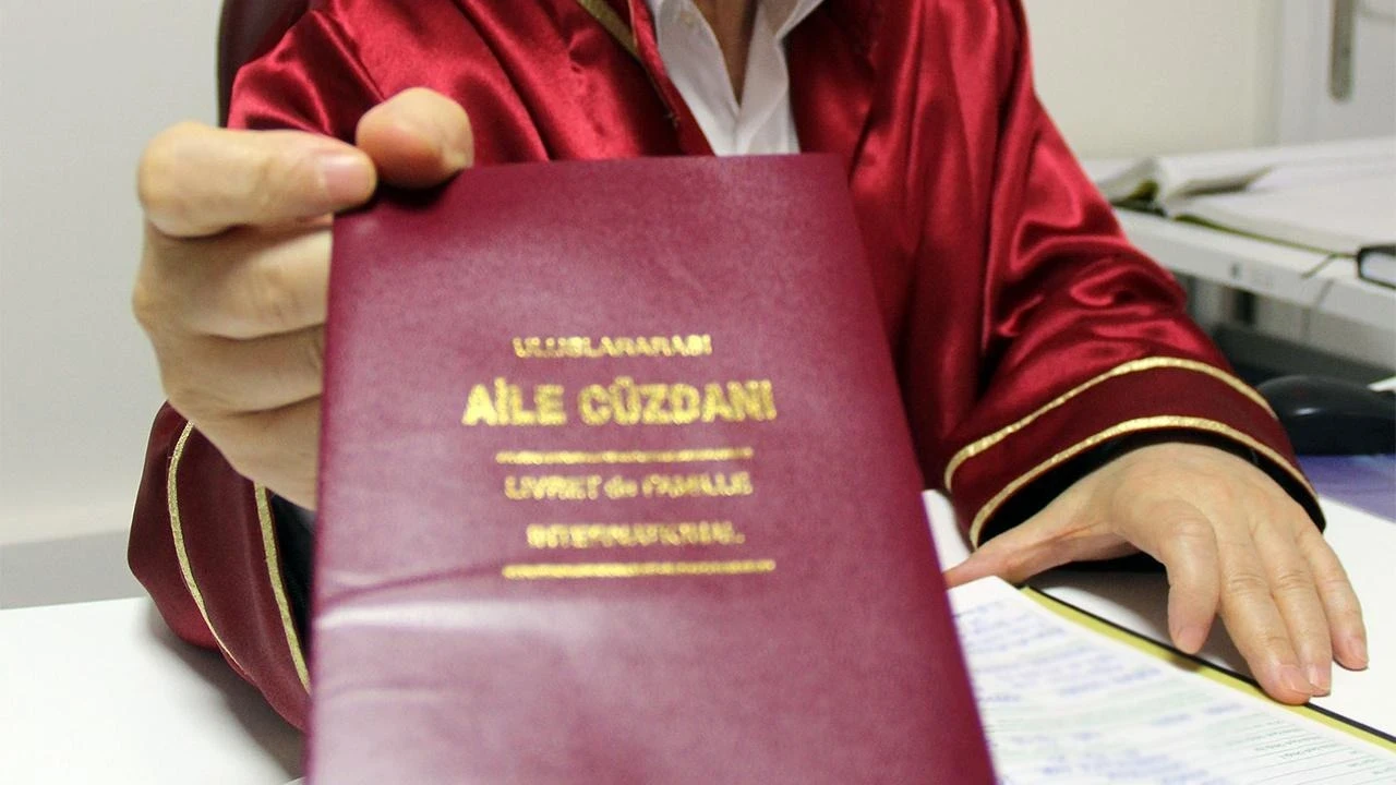 Düğünlerde yeni trend: “Kiralık nikah memuru” dönemi
