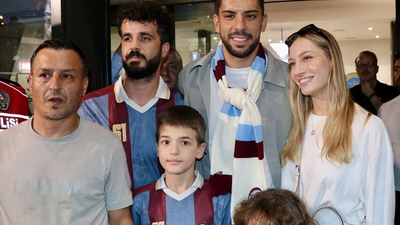 Cenk Özkacar Trabzon'a geldi