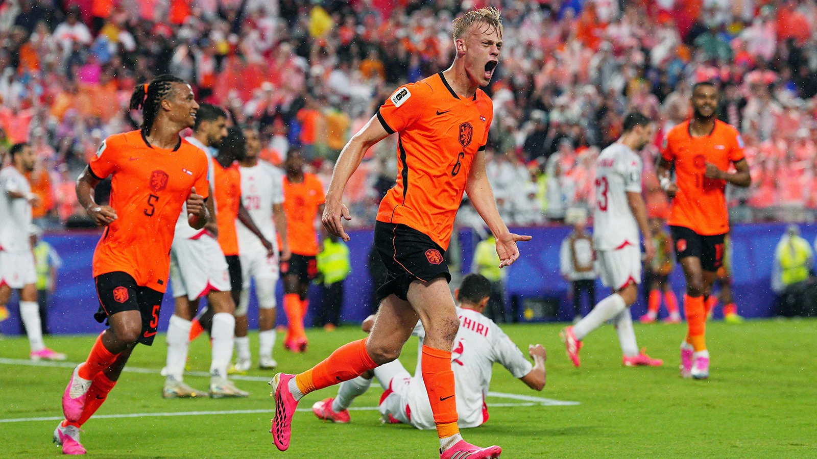 Hollanda, Tunus'u devirerek grubunu lider bitirdi