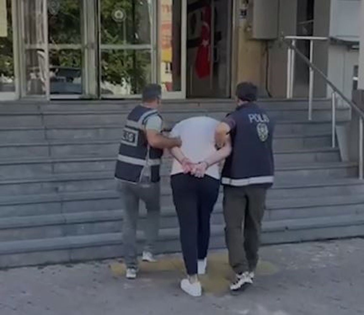 Kayseri'de 21 Yıl 11 Ay Hapis Cezası Bulunan Firari Hükümlü Yakalandı