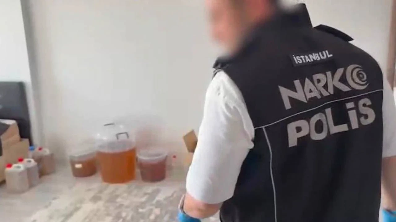 Büyükçekmece’de Zehir Deposu Çökertildi: Evden Kilolarca Uyuşturucu Çıktı