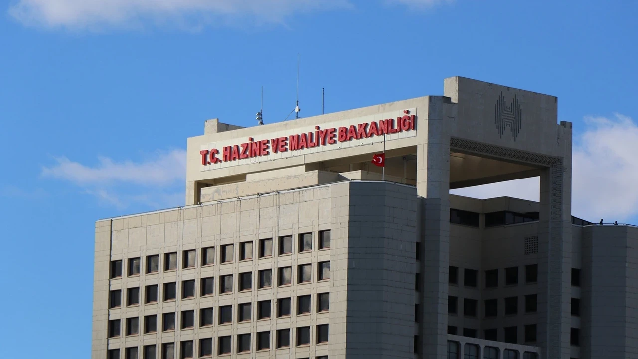 6 ilde kritik satış: Özelleştirme İdaresi 8 taşınmazı ihaleye çıkarıyor
