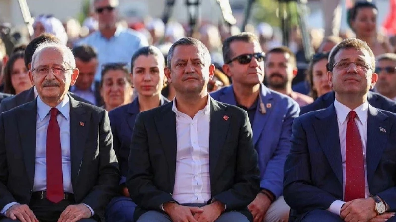 CHP'nin resmi hesabında Özel ve İmamoğlu takipten çıkarıldı