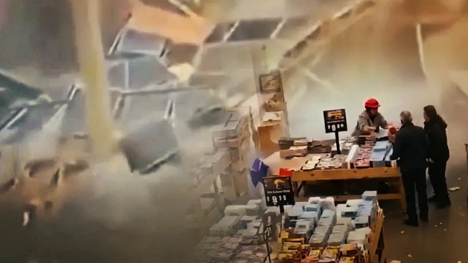 ABD'de Route 35 üzerindeki BJ's Wholesale Club mağazasında korku dolu anlar! Çatı çöktü, içerideki 27 kişi canını zor kurtardı!