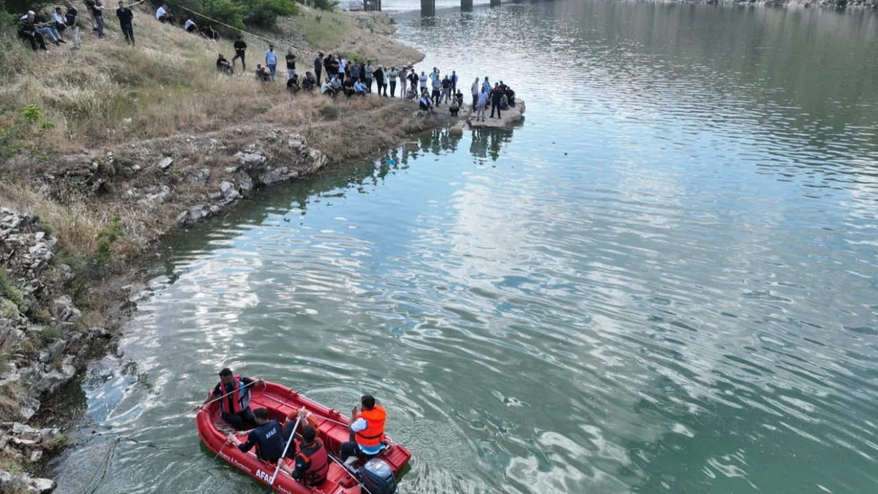 Serinlemek için girilen nehirler can alıyor: 1 kişi kayıp, 1 kişi yaşamını yitirdi