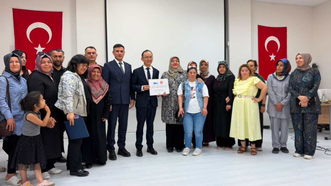 Çin Büyükelçisi depremzedeleri ziyaret etti: ‘Dostluğumuz ebedidir’