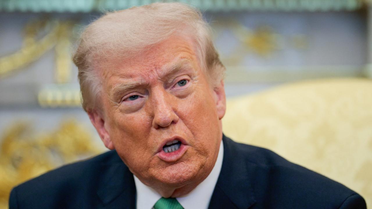 ABD Başkanı Trump, bazı sorulara tepki göstererek röportajı yarıda bıraktı