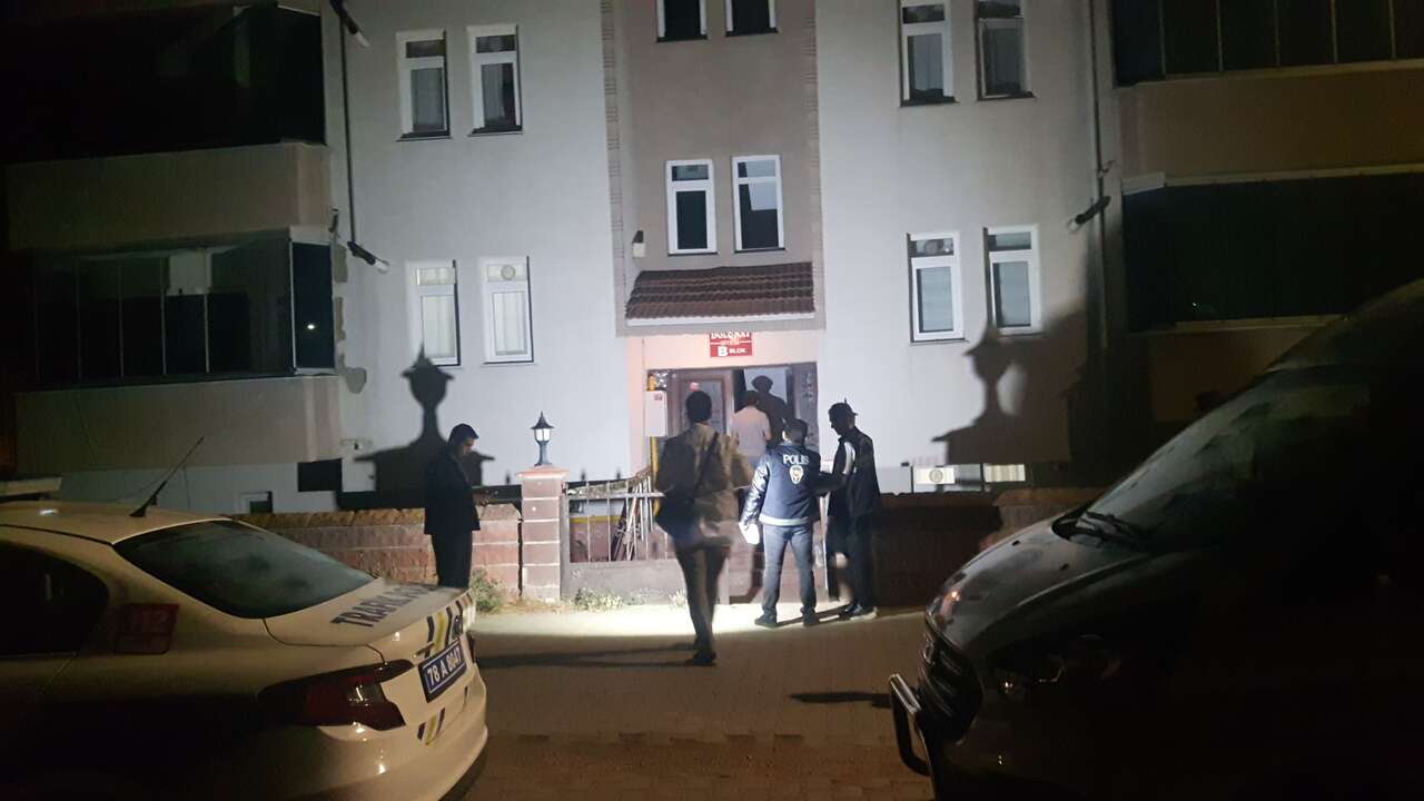 Karabük'te acı olay: 3. kattaki balkondan düşen Alzheimer hastası adam öldü