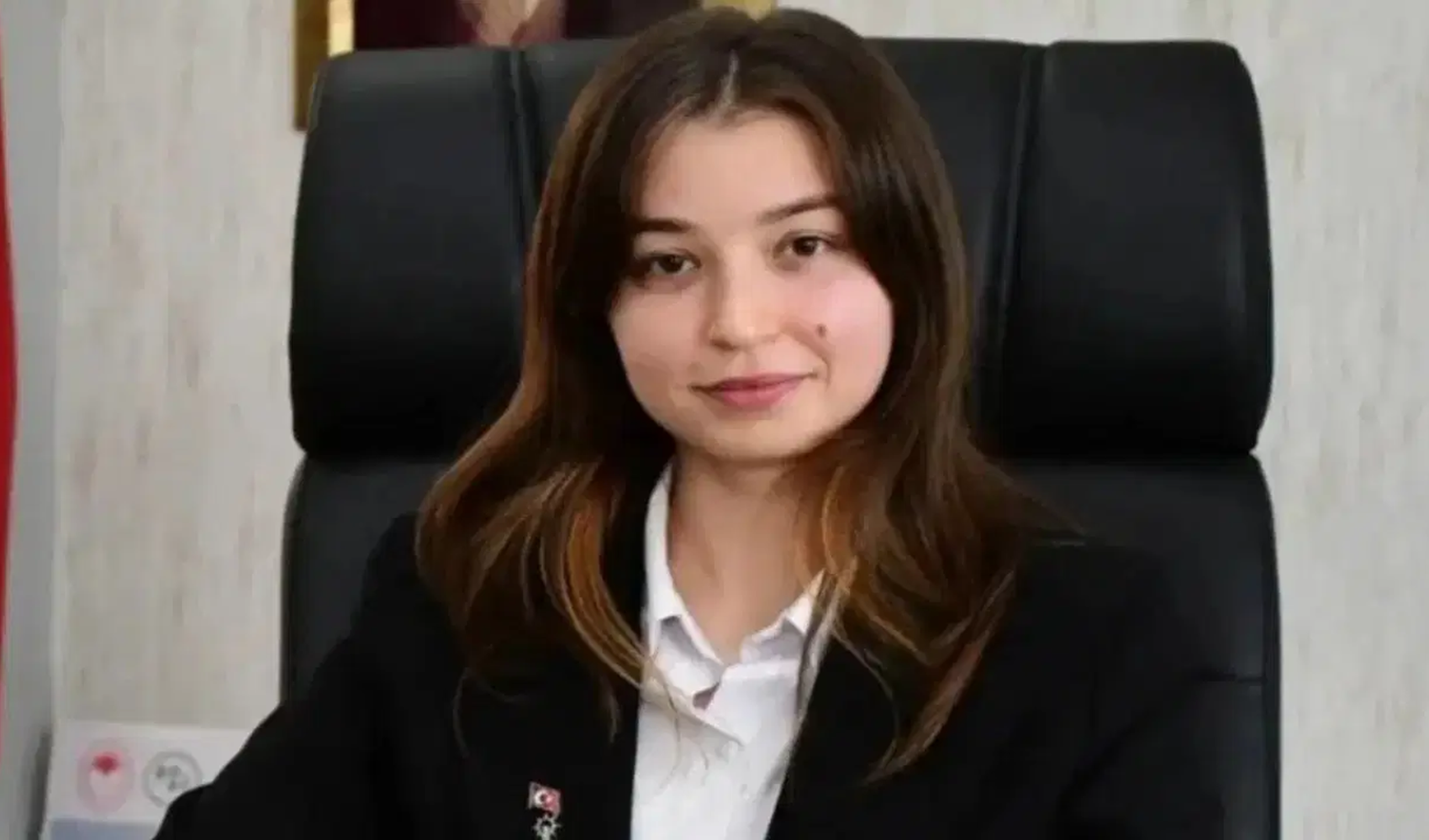 Kemalistlere hakaret eden Rümeysa Eker'e suç duyurusu