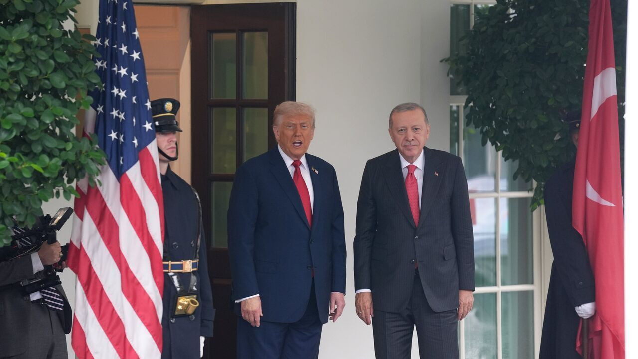 Erdoğan zirveyi Trump'a övgüyle açtı: 'Barış vizyonunu paylaşıyorum'