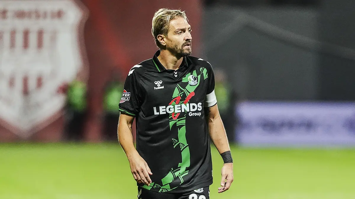 Caner Erkin kramponlarını astı! Futbolu bıraktığını açıkladı