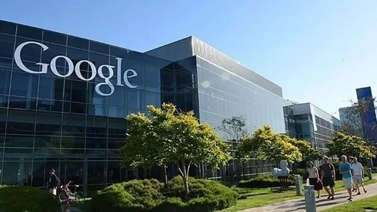 AB'den Google'a 890 milyon euroluk ceza