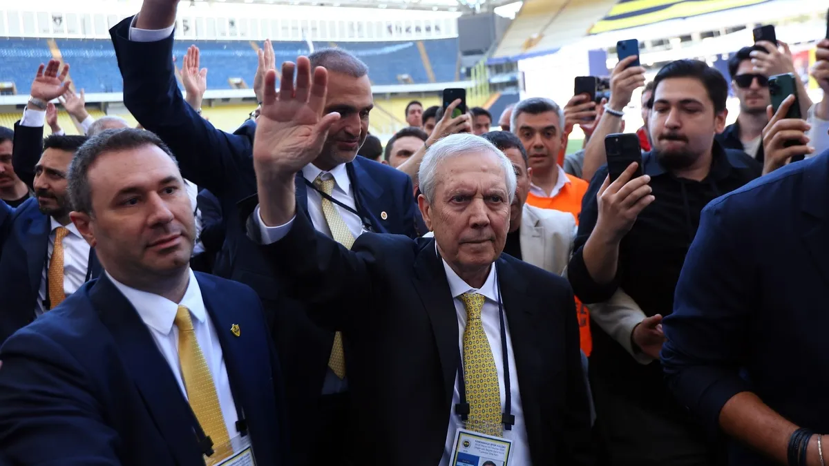 Aziz Yıldırım’ın evinden çıkan kuaför ölü bulundu
