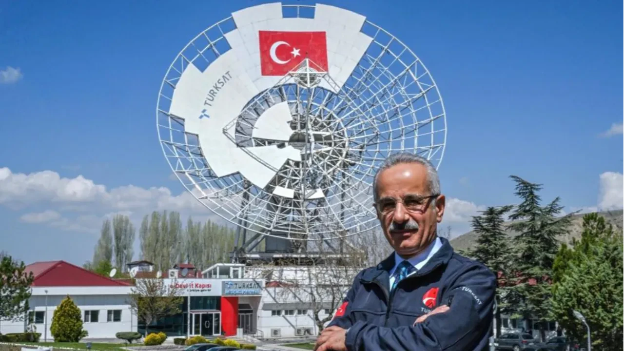 Türkiye'nin uzay filosuna yeni üye... İsim babası Erdoğan oldu! 'Türksat-Biruni' geliyor