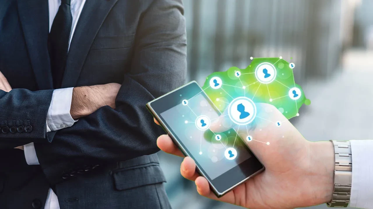 Patronlar dikkat! Yargıtay'dan emsal karar çıktı: Çalışanın WhatsApp'ını okumak pahalıya patlayabilir