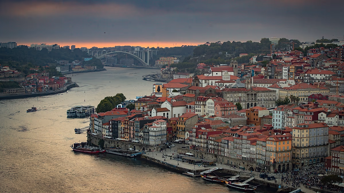 Babell, dünyaca ünlü yazarlarla Porto’yu ‘kitap şehrine’ dönüştürdü