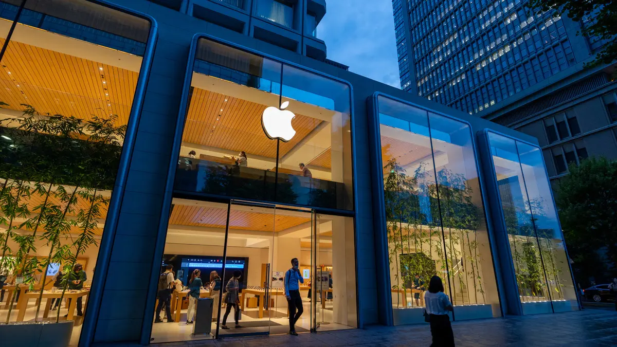 Apple’dan kara listedeki Çinli çip şirketi için izin girişimi iddiası