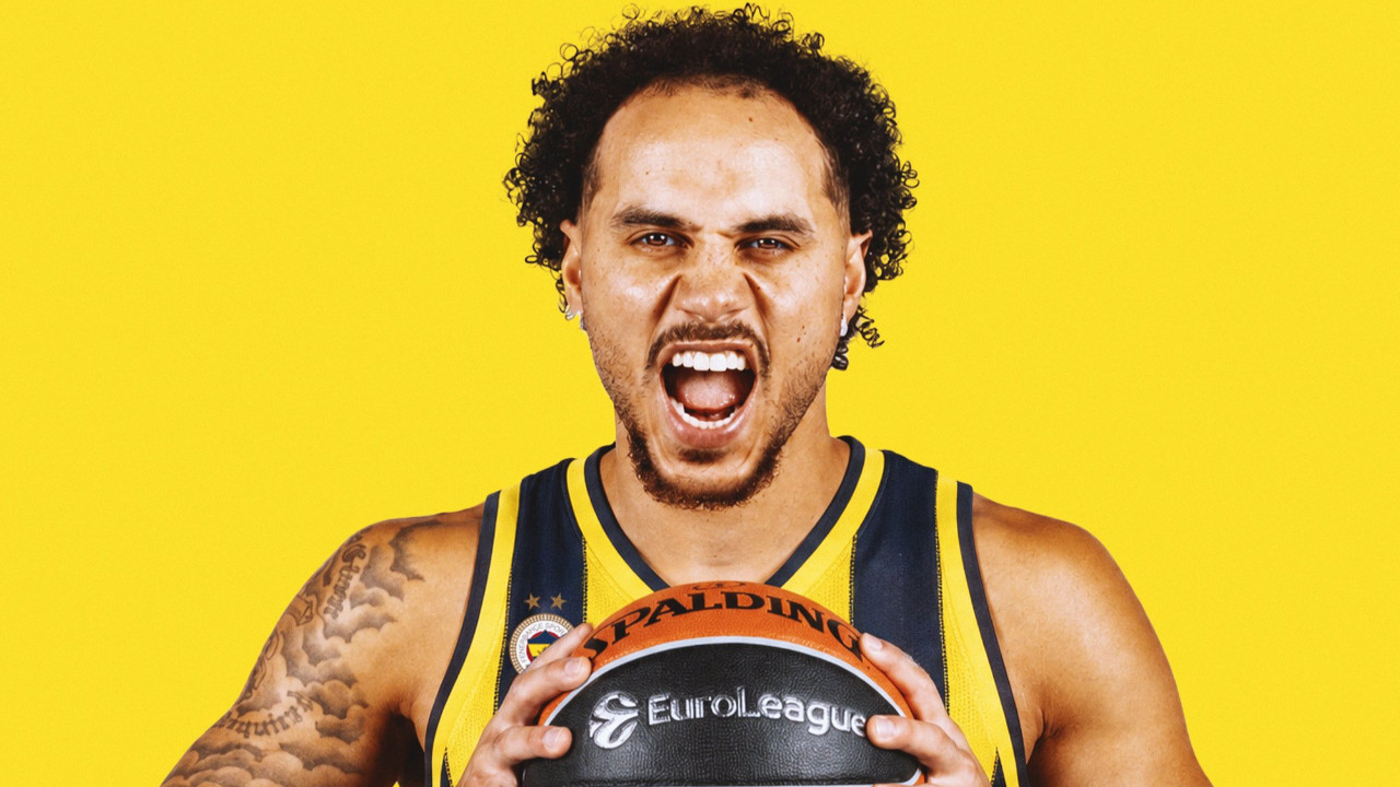 Fenerbahçe, milli basketbolcu Shane Larkin ile 2 yıllık sözleşme imzaladı