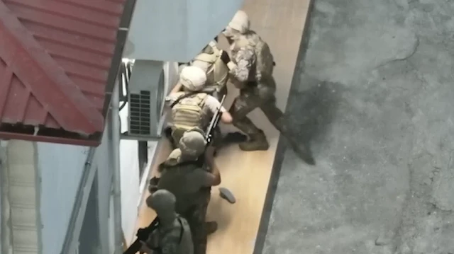 Osmaniye merkezli dev 'organize' darbesi: 3 ilde eş zamanlı basılan çetenin 25 üyesi tutuklandı!]