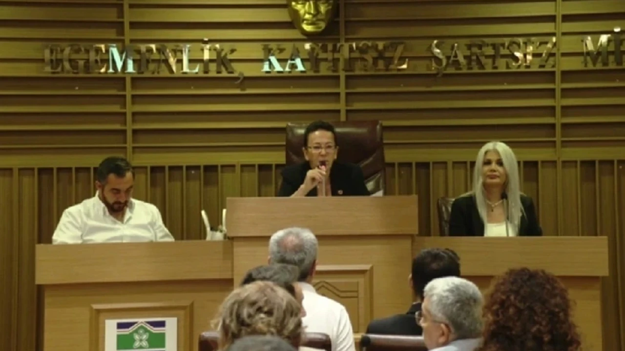 '15 Temmuz' Soruşturması: CHP'li Özcan ve Gencay Serbest Bırakıldı