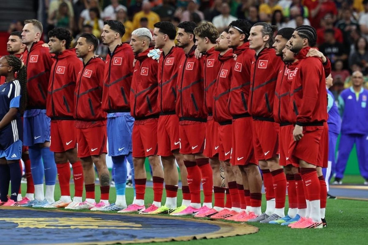 Galatasaray'ı reddeden milli futbolcu kararını verdi! Yeni sözleşme imzalıyor