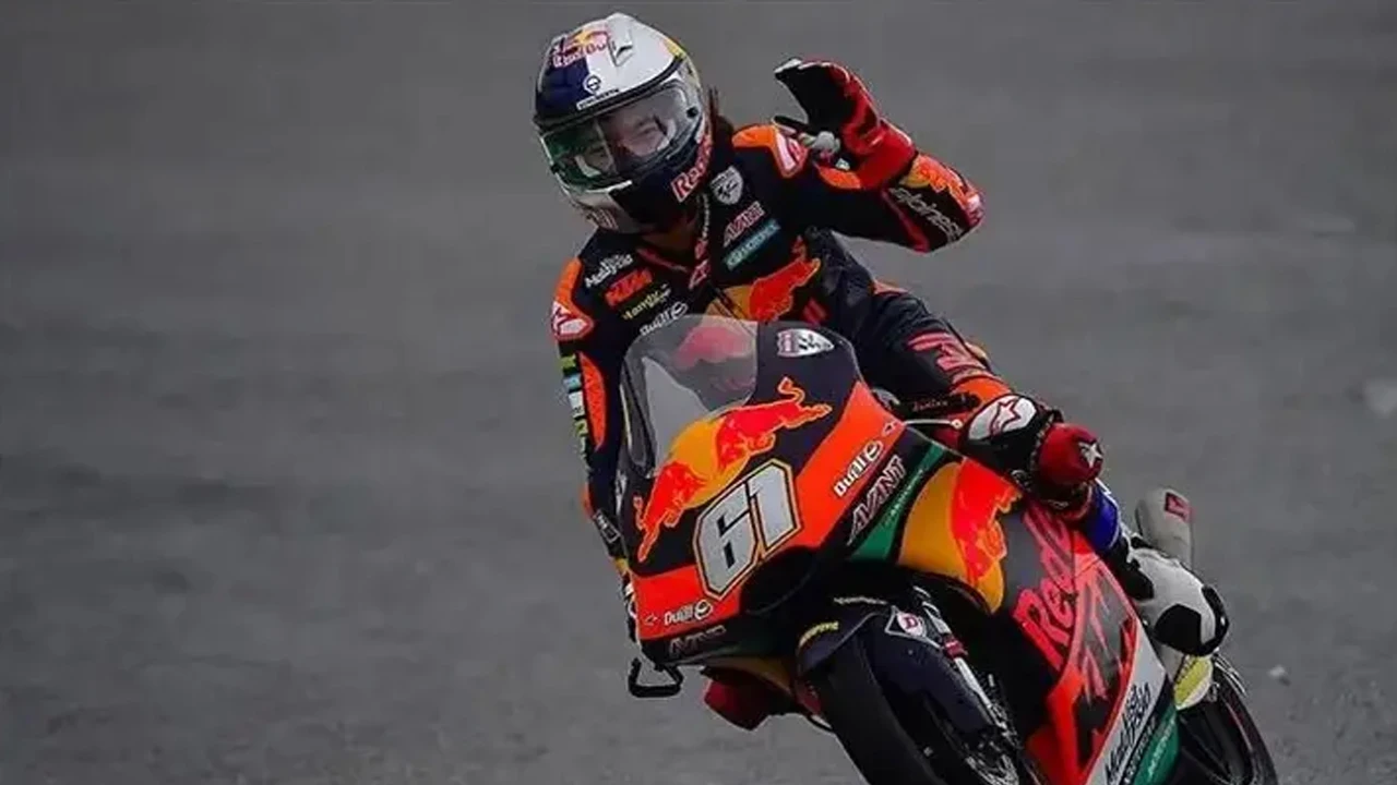Dünya Supersport'ta Türk rüzgarı: Can Öncü, İtalya'daki ilk yarışta 3. oldu