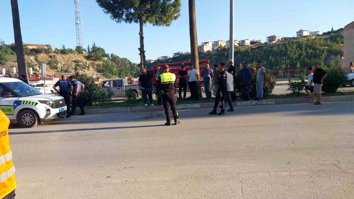 Direğe çarpan motosikletin sürücüsü hayatını kaybetti