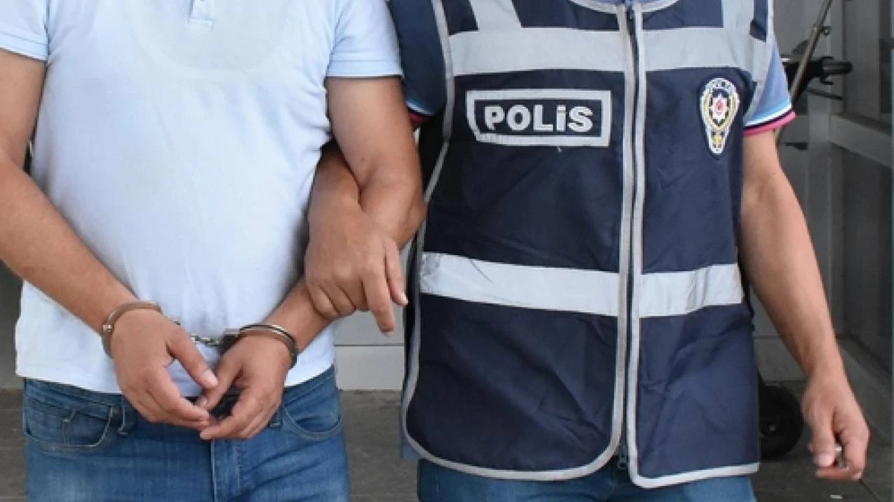 Muş'ta bir otomobilden 60 kilogram uyuşturucu çıktı
