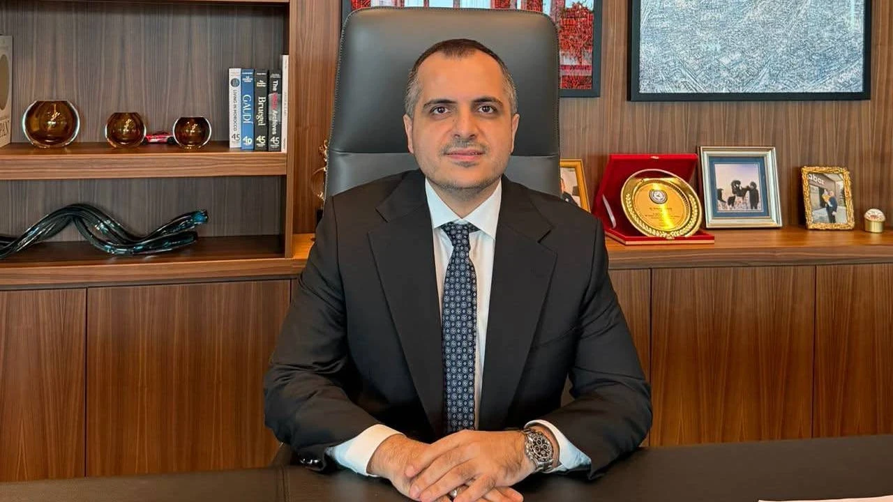 Süleyman Tuncil: “İtalya’da Eğitim, Gençlere Sadece Diploma Değil, Küreselde Türkiye’den Daha Güçlü Bir Gelecek Sunuyor”