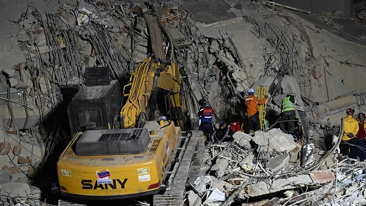 Venezuela'da çifte deprem felaketi... Hayatını kaybedenlerin sayısı güncellendi