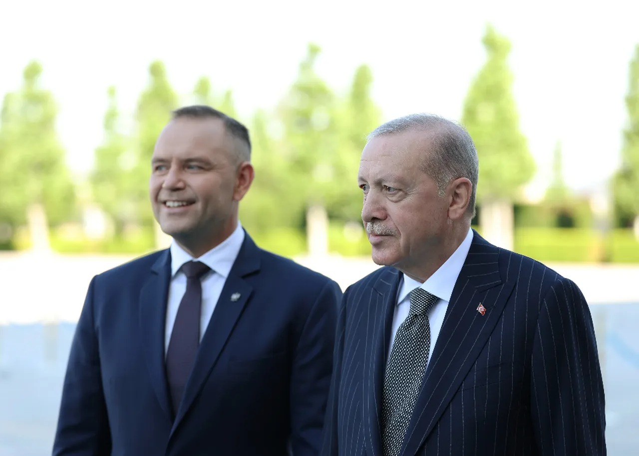 Erdoğan'dan Polonya'ya teşekkür