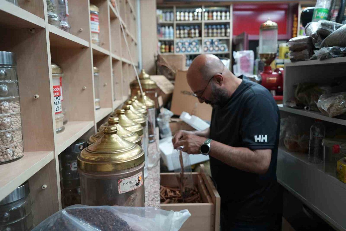 Muş'ta yaz bitki çayı tercihleri değişti