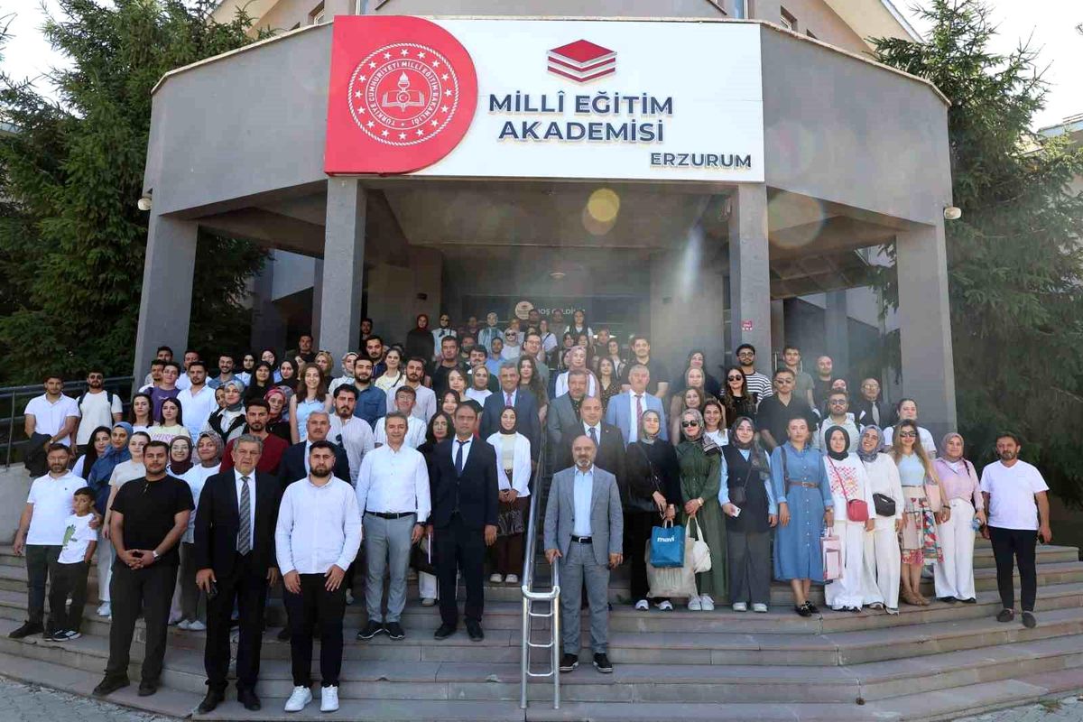 Geleceğin öğretmenleriyle buluştular
