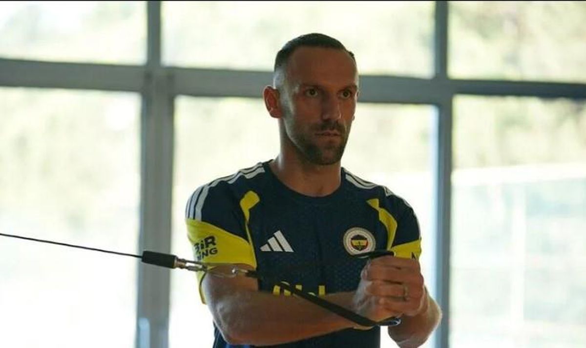 Vedat Muriqi neden yok, Vedat Muriç Gornik Zabrze maçında neden yok, sakat mı cezalı mı, UEFA’ya bildirilmedi mi?