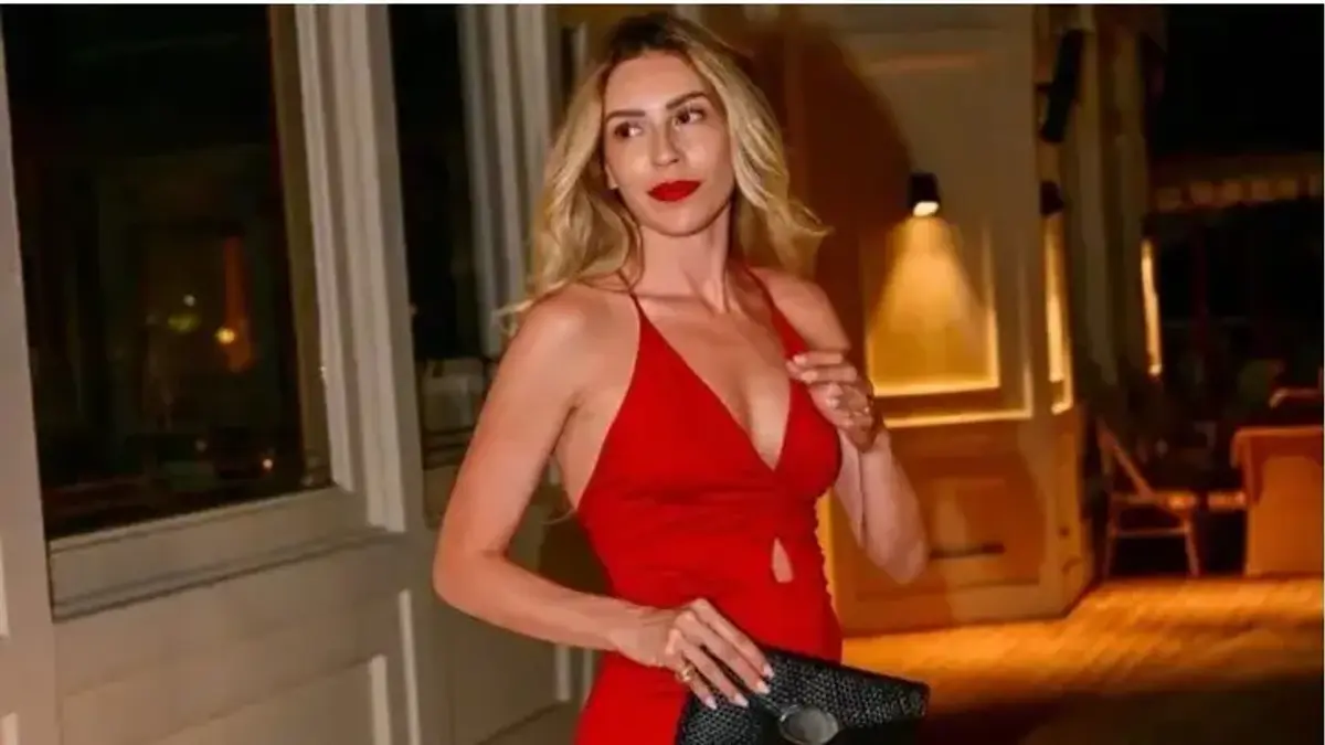 Sinem Kobal’dan yeni Instagram pozları! Fit hali takipçilerinden tam not aldı