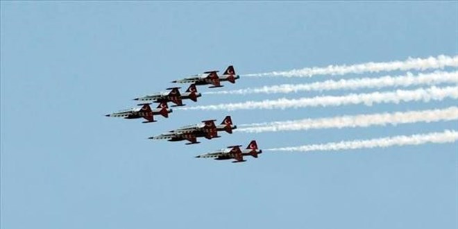 Türk Yıldızları NATO Zirvesi kapsamında Ankara'da gösteri uçuşu yapacak