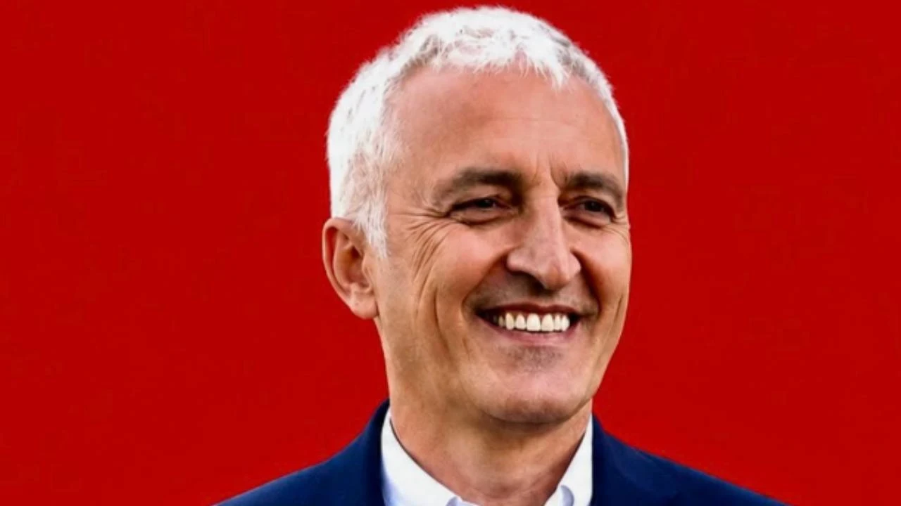 Müslim Sarı'dan Çevrecik mesajı: Nazım Demirkol'u tebrik etti