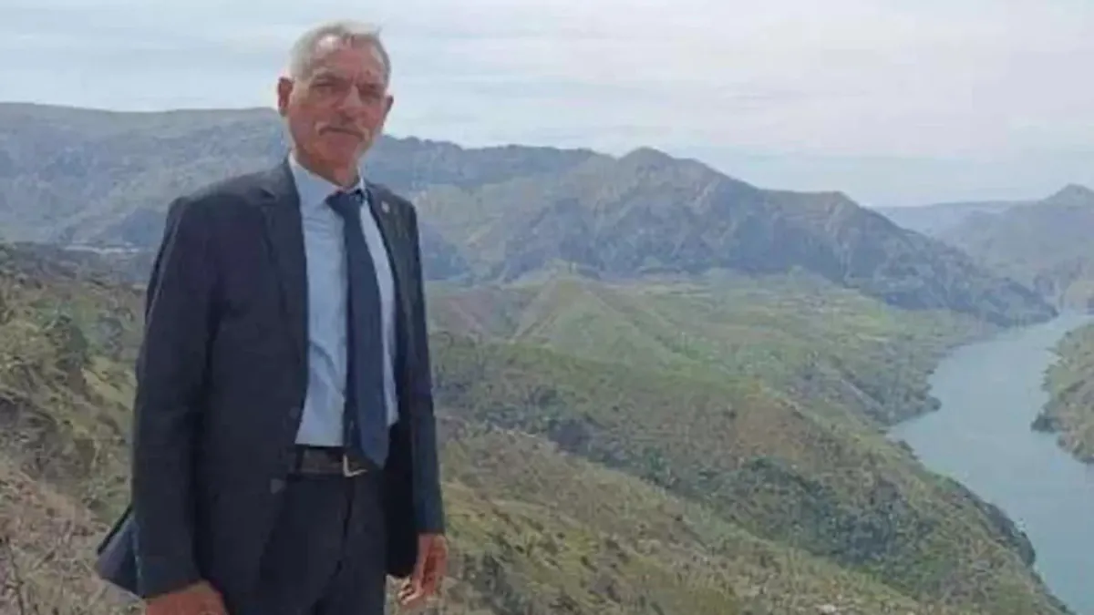 CHP’li başkan ve oğlu uyuşturucu ekerken foto kapana yakalandı