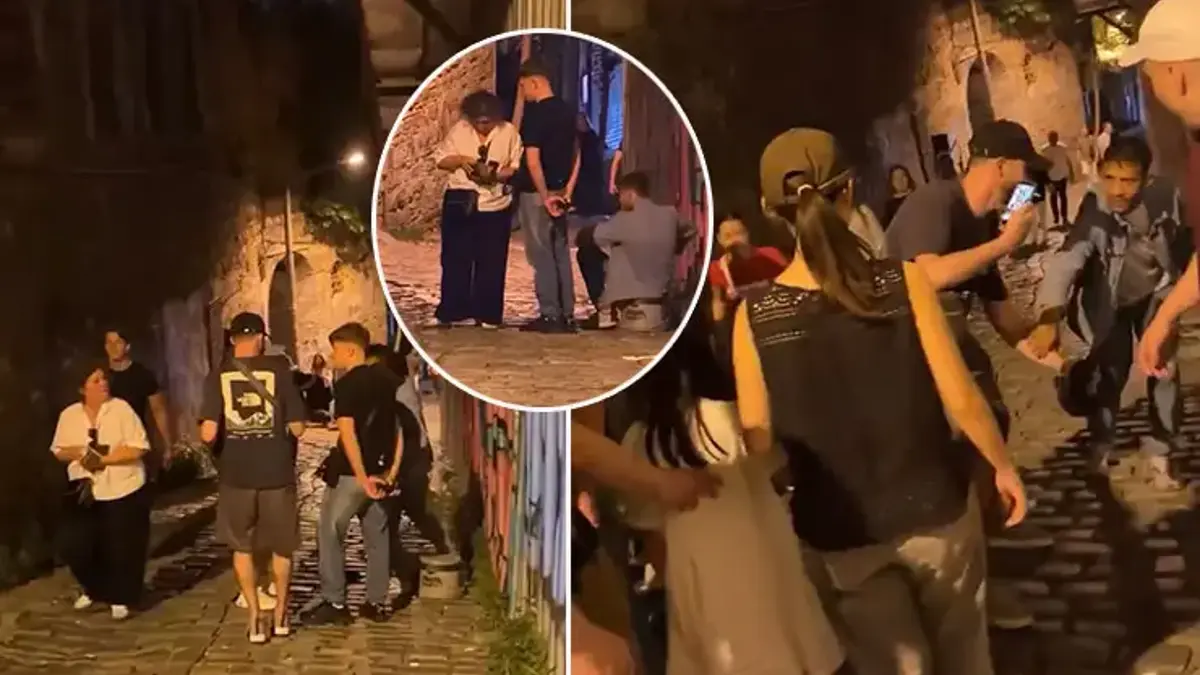Beyoğlu'nda 'fırça düşürme' numarasıyla dolandırıcılık girişimi! Kadını Rus turistler böyle kurtardı