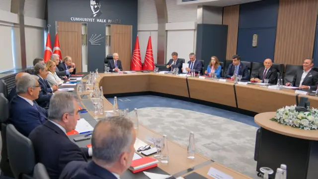 CHP'nin yeni MYK'sı toplandı: 'Kılıçdaroğlu Grup Toplantısına katılacak'