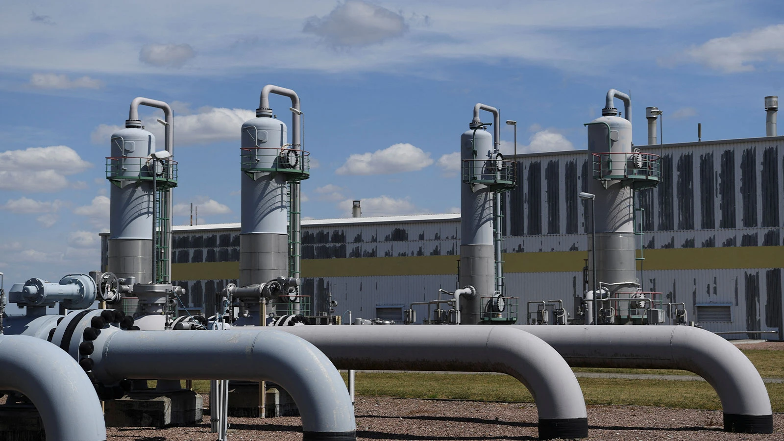 Avrupa'da doğalgaz fiyatları fırladı