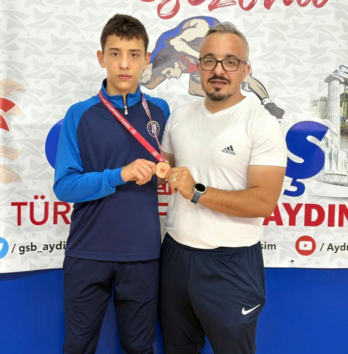 Kütahyalı güreşçi Mert Başarı Türkiye üçüncüsü oldu
