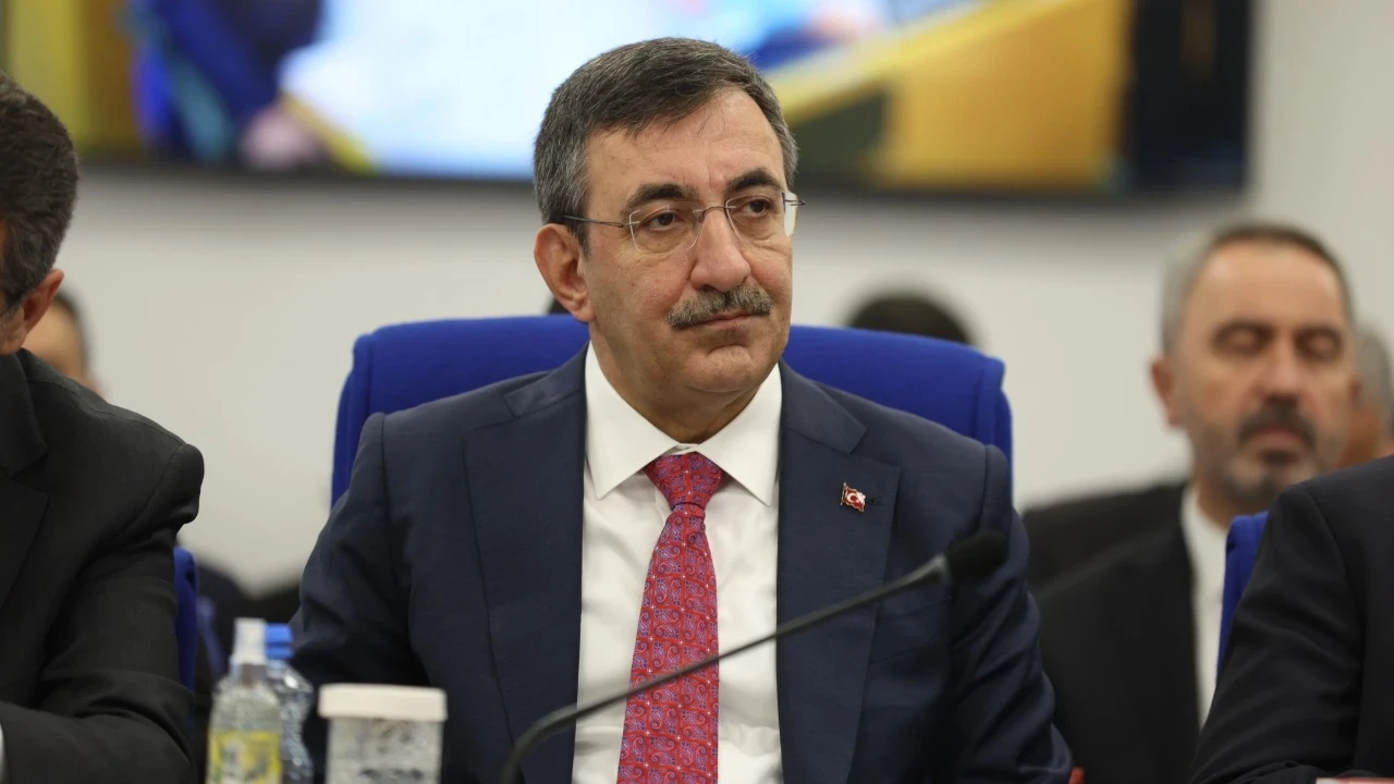 Cevdet Yılmaz’ın adıyla dolandırıcılık yapmışlar