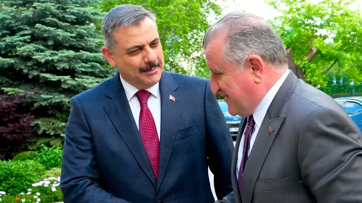 İçişleri Bakanı Çiftçi, Gençlik ve Spor Bakanı Bak ile görüştü