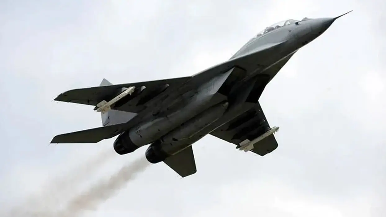 Ruslar efsanesi için 'tamam' dedi! 19 adet MiG-29 savaş uçağı havalimanına geldi