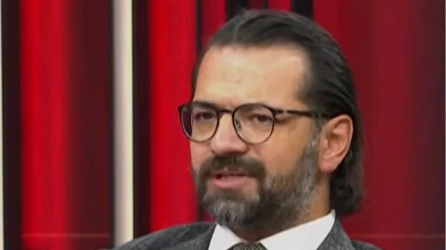Hacı Yakışıklı ‘Önümüzdeki günlerde göreceksiniz’ diyerek kulisi paylaştı: Bir büyükşehir belediyesi AK Parti'ye geçecek
